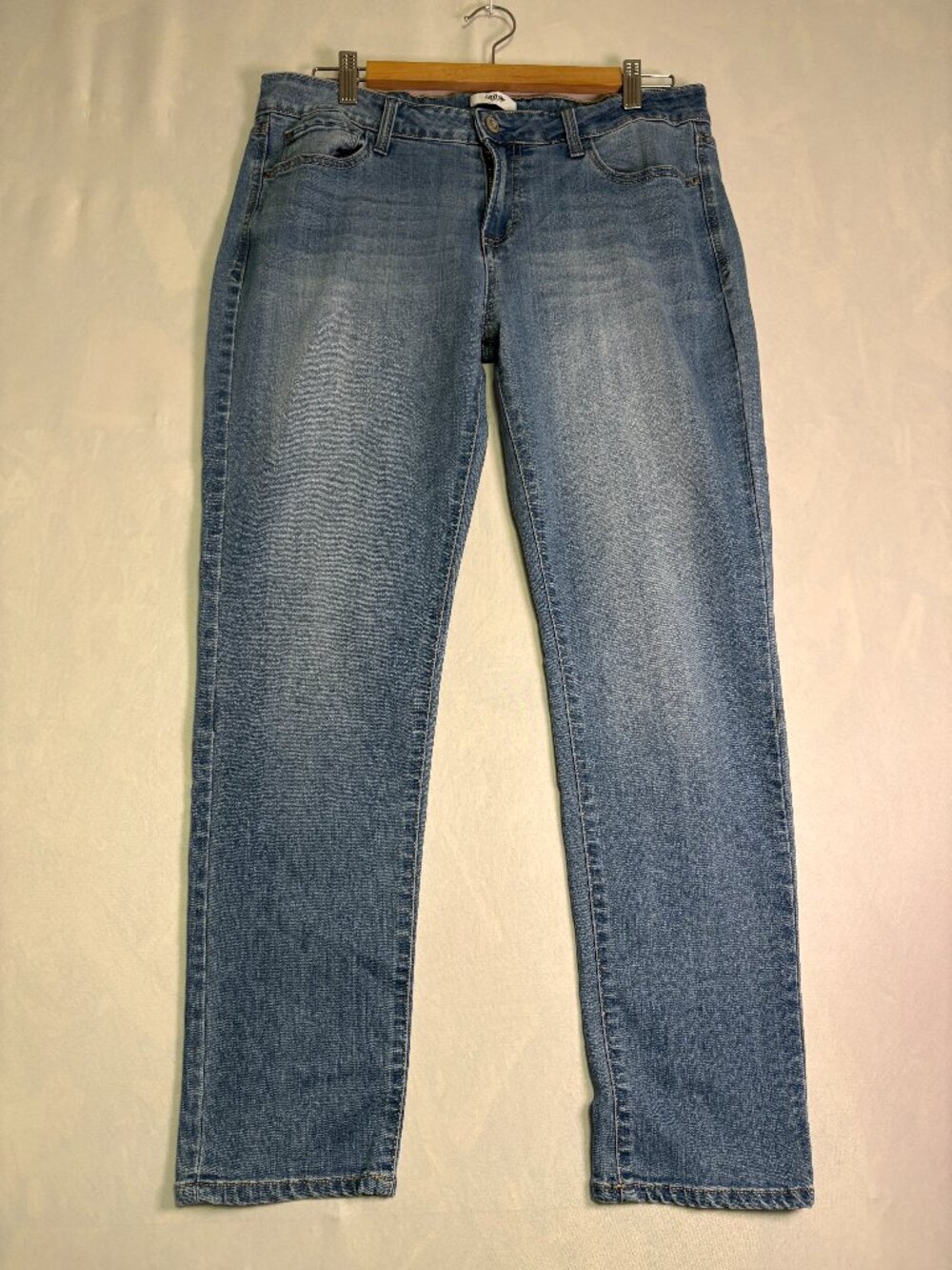 Kensie Jeans Women's Size 12 Medium Wash Denim Straight Leg Casual